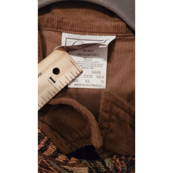 VINTAGE COMPANY COLLECTION XL Brown Safari Postcard Vest Grandpa Animal Art - Picture 6 of 7